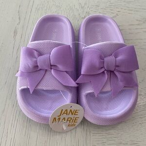 Anne Marie Girl’s Lavender Purple Bow Slide Slip-on Sandals Pool Shoes Medium